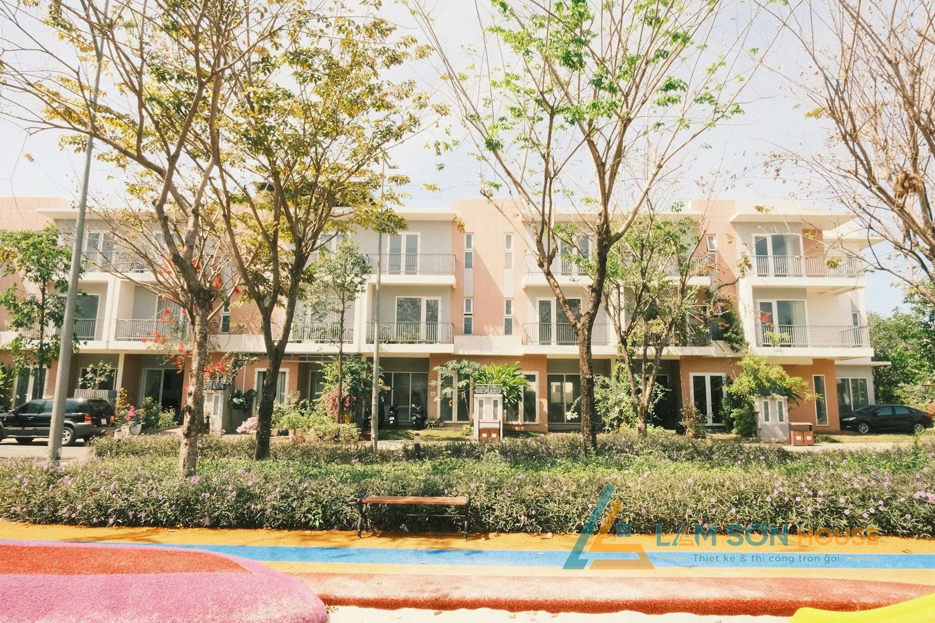 Cải tạo nhà phố 2 tầng cũ: Giải pháp tiết kiệm và hiện đại