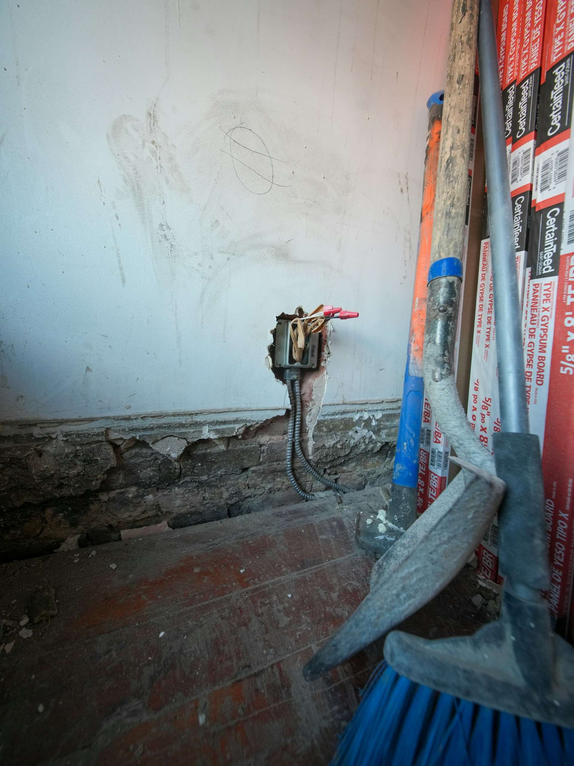 sửa chữa điện nước nhà ở thanh hóa - Khắc phục sự cố điện nhanh